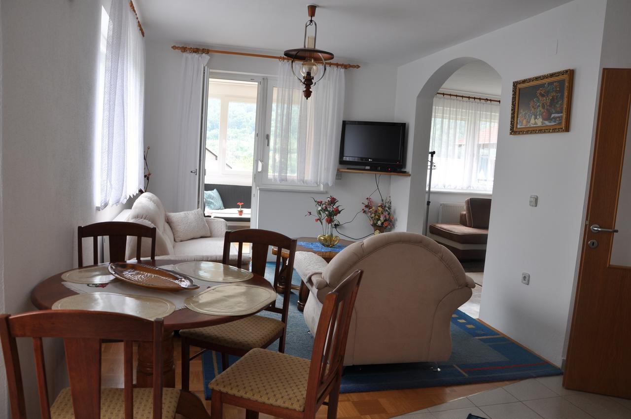 Rezidenca Ervin Hotel Jesenice Exterior photo