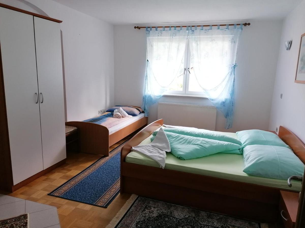 Rezidenca Ervin Hotel Jesenice Exterior photo